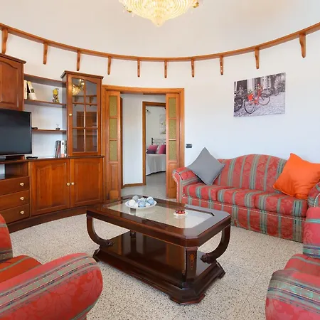 Titan Villa Tinguaton